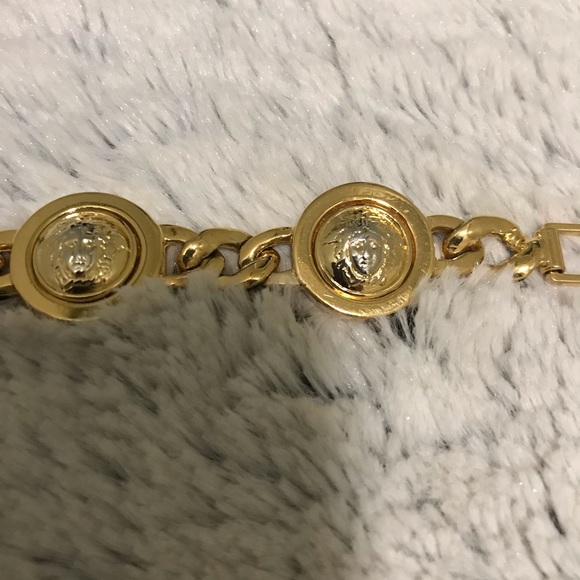 Stunning Authentic Versace gold bracelet - Picture 13 of 16